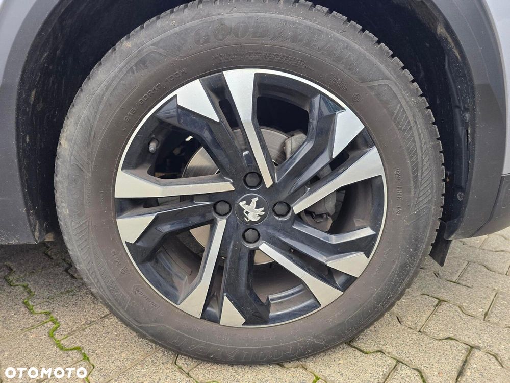 Peugeot 2008 1.2 PureTech Allure S&S EAT8 - 10