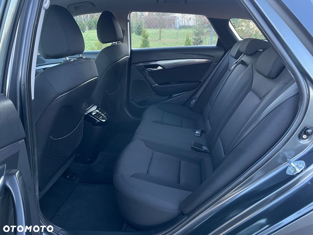 Hyundai i40 1.7 CRDi Comfort + - 10