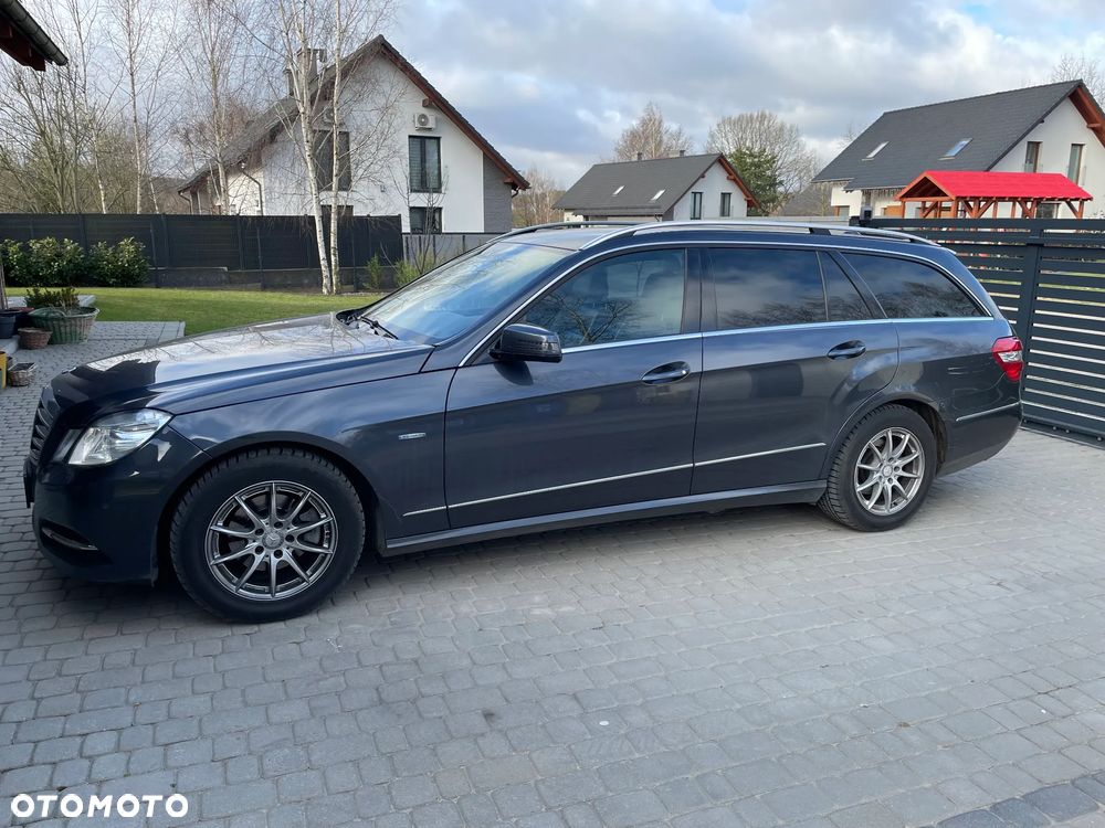 Mercedes-Benz Klasa E 200 CGI BlueEFFICIENCY Automatik Avantgarde - 2