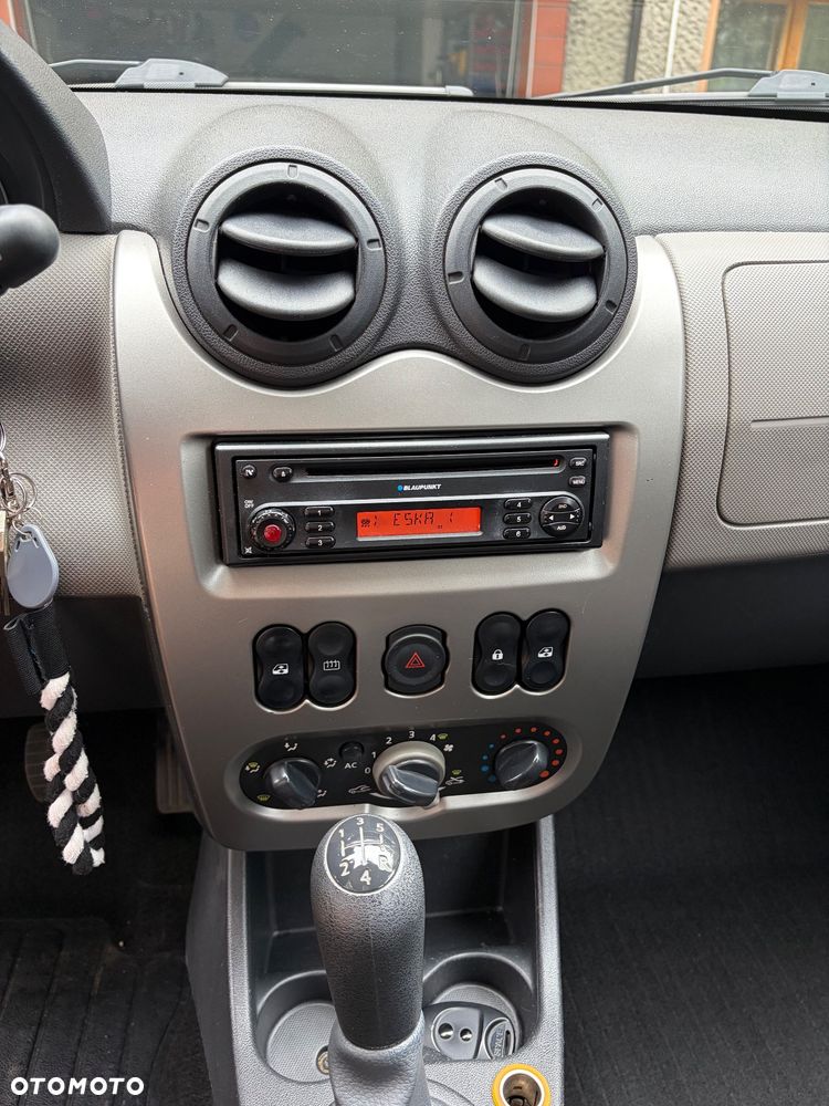 Dacia Sandero - 7
