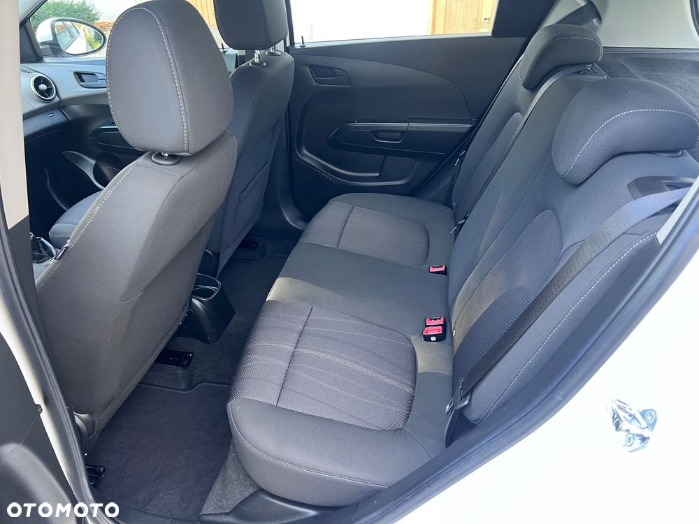Chevrolet Aveo - 18