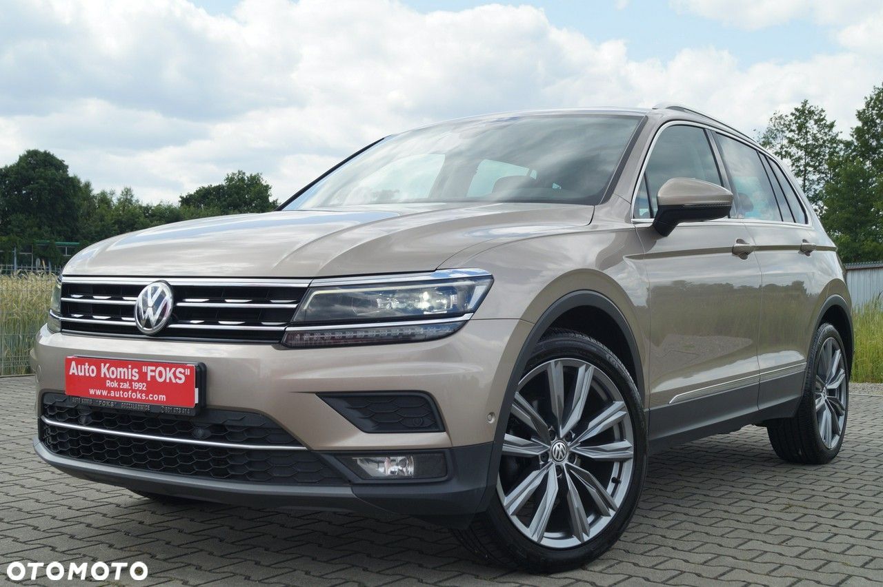 Volkswagen Tiguan - 1