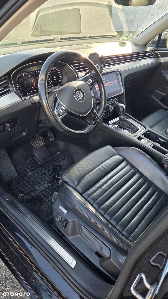 Volkswagen Passat - 3