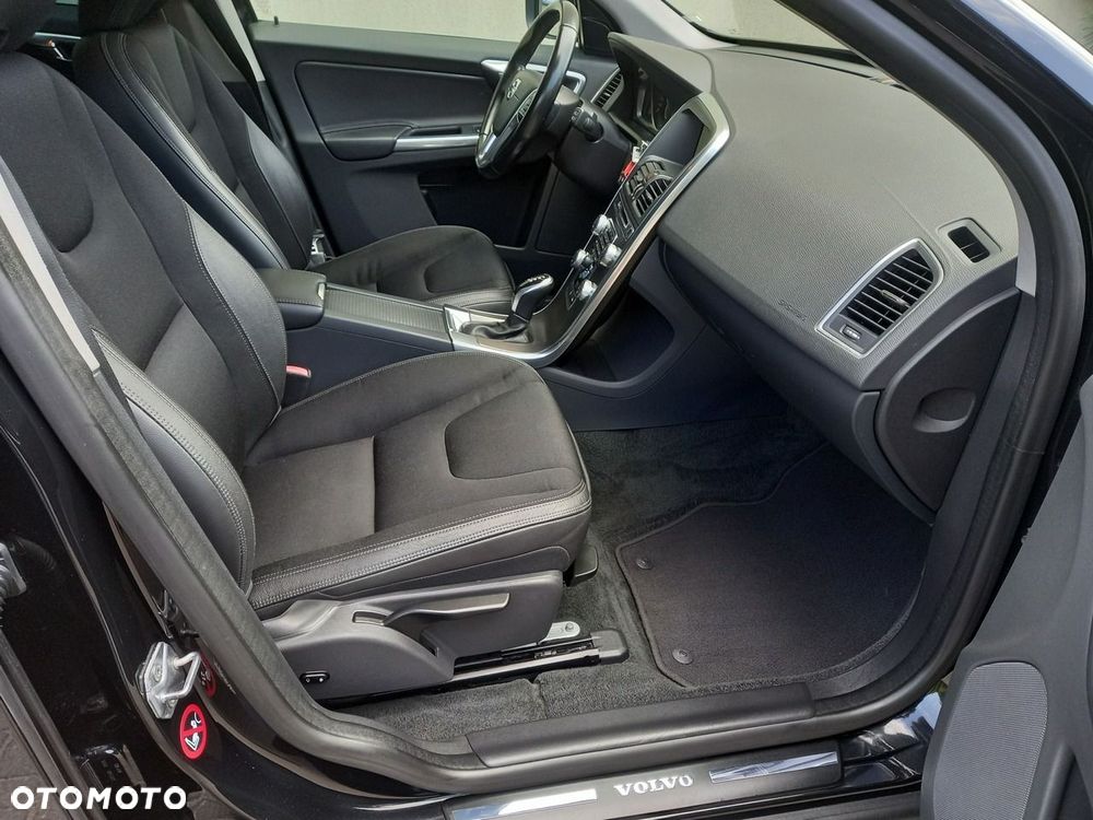 Volvo XC 60 D4 Geartronic Summum - 22