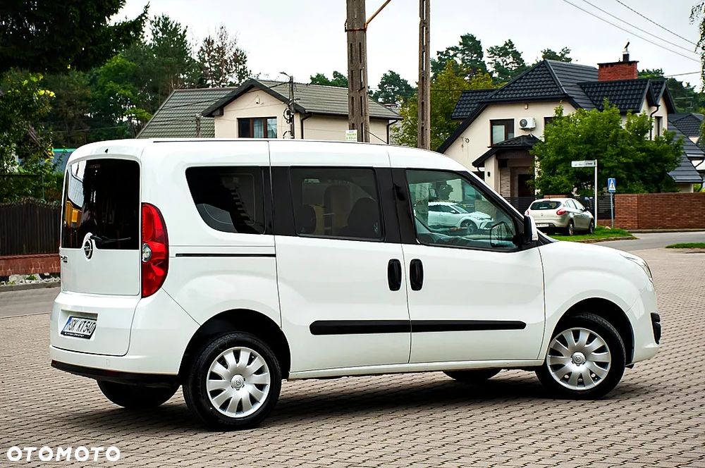 Opel Combo 1.4 Cosmo Eu6 - 21