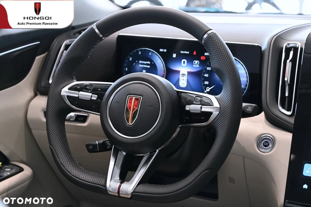 Hongqi HS3 - 17