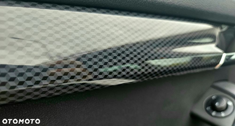 Skoda Octavia 2.0 TDI DSG RS - 24