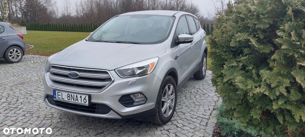 Ford Kuga - 2