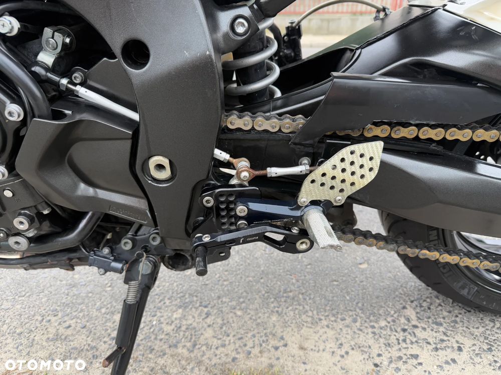 Yamaha FZ - 16