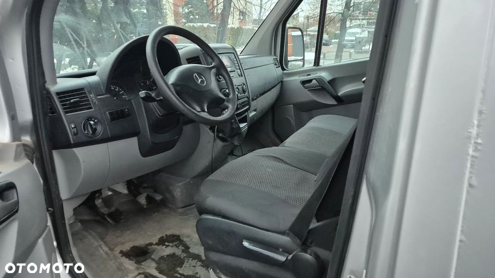 Mercedes-Benz Sprinter - 7