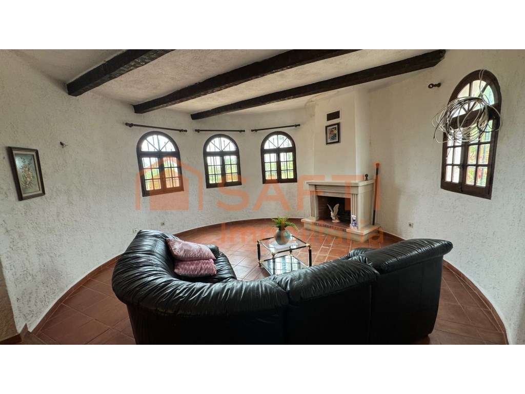 Charmosa casa com grande terreno em Paderne, Algarve - Grande imagem: 2/9