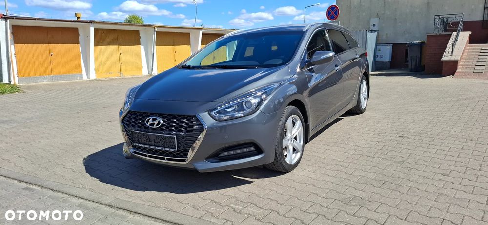 Hyundai i40 Kombi blue 1.6 CRDi Space Plus - 1