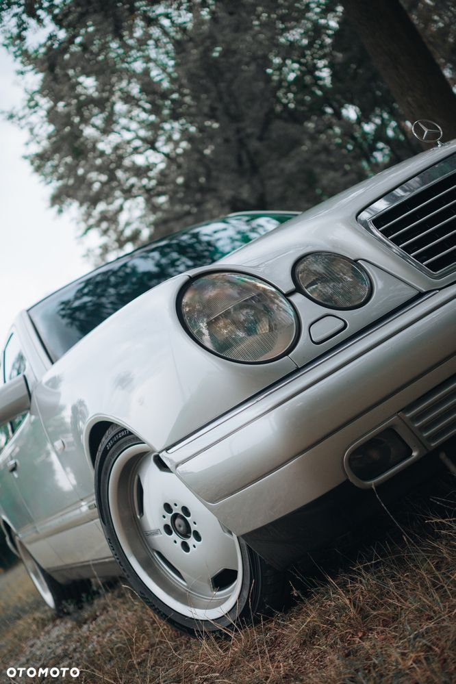 Mercedes-Benz Klasa E - 4