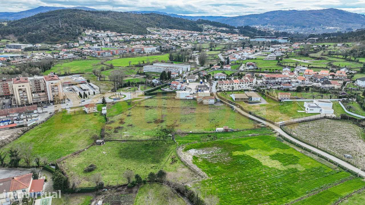 Moradia T4 em Galegos - Grande imagem: 3/41