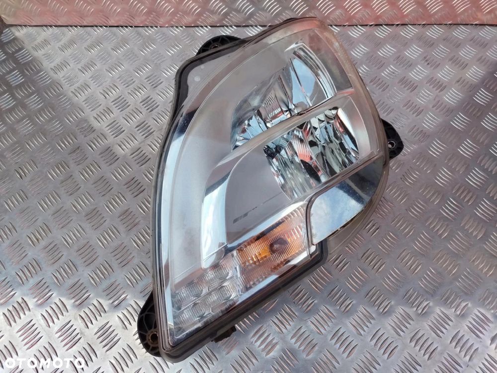 LAMPA PRZEDNIA LEWA DAF XF 106 - 1