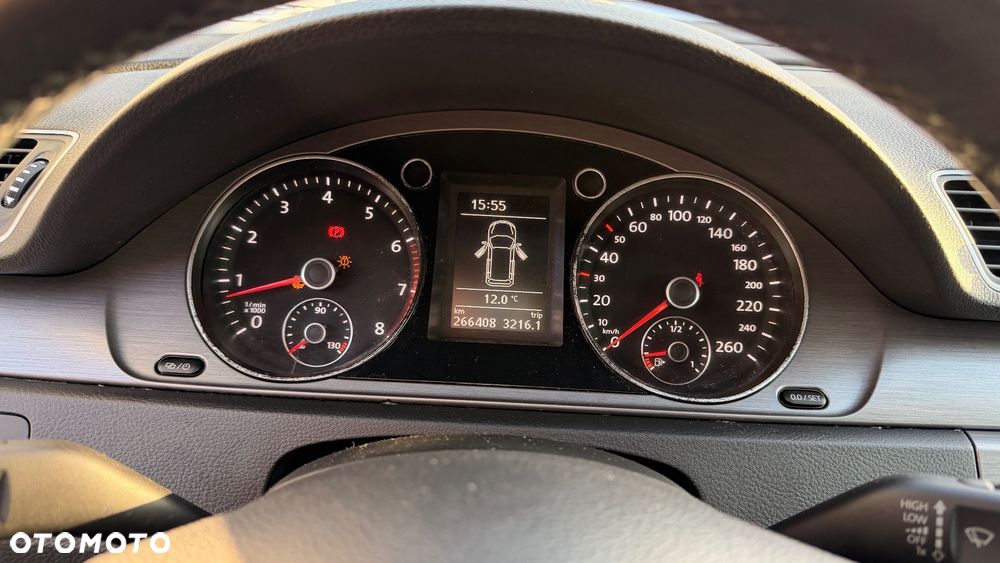 Volkswagen Passat 1.4 TSI BlueMotion Technology Highline - 23