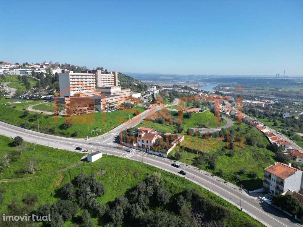 Terreno Urbano com 535m² em Abrantes - Grande imagem: 4/12