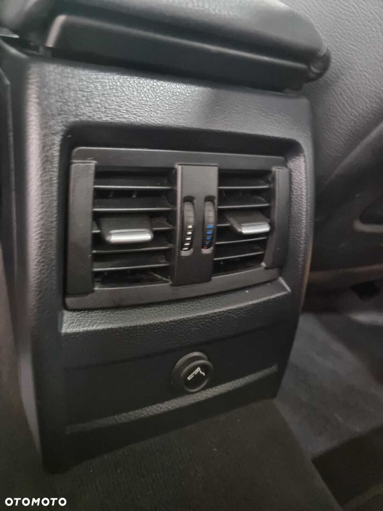 BMW Seria 3 - 35