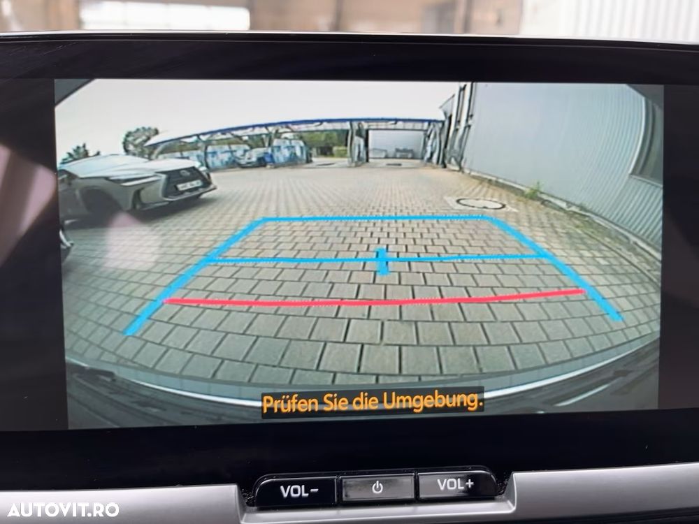 Toyota C-HR 1.8 Hybrid Team Deutschland - 8