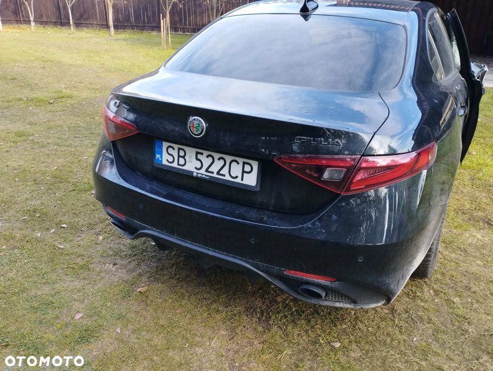 Alfa Romeo Giulia - 7