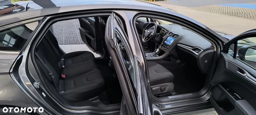 Ford Mondeo 2.0 EcoBlue Titanium - 30