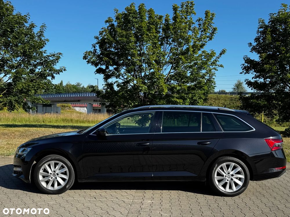Skoda Superb 2.0 TDI SCR 4x4 Style DSG - 9