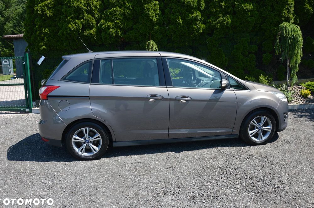 Ford Grand C-MAX - 15