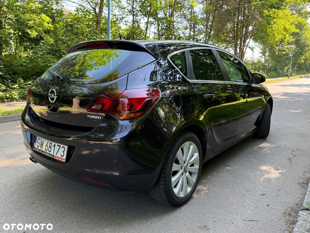 Opel Astra 1.4 Turbo Cosmo - 10