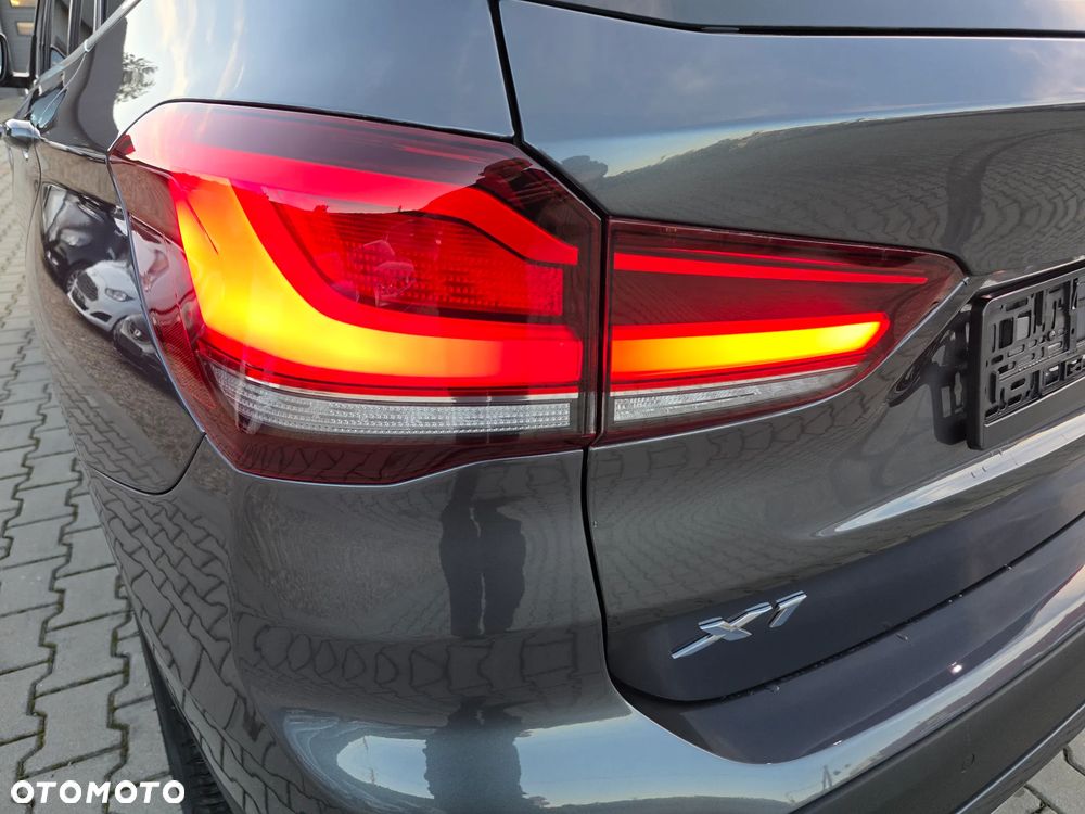BMW X1 xDrive25e Business Edition - 16