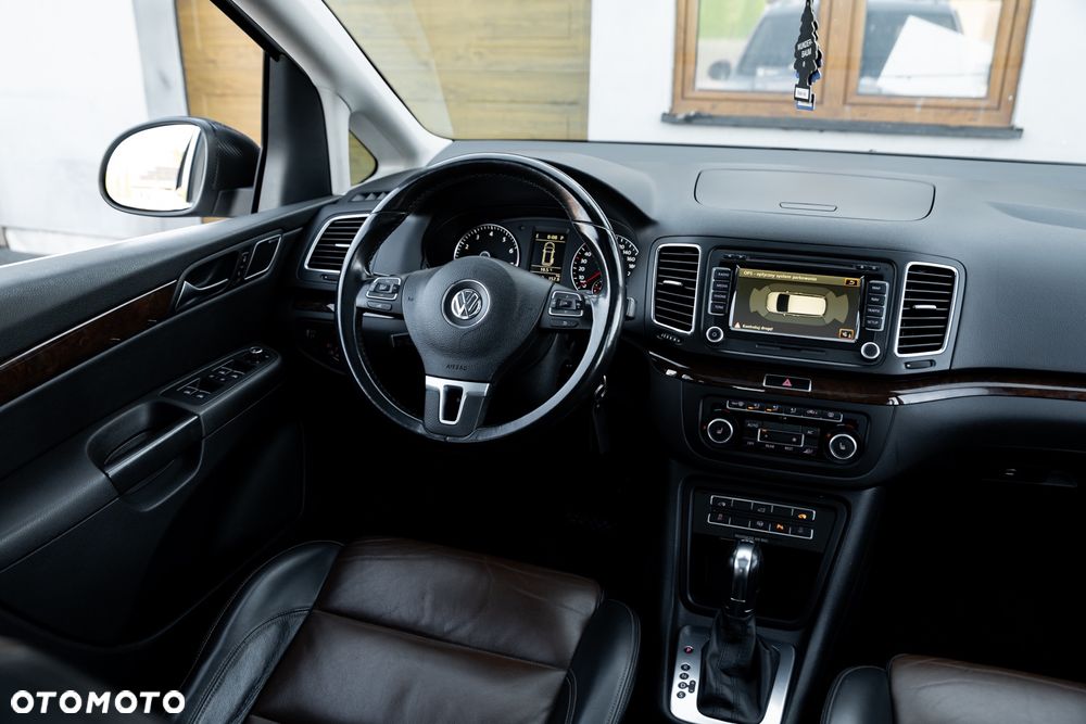 Volkswagen Sharan 2.0 TSI DSG Highline - 26