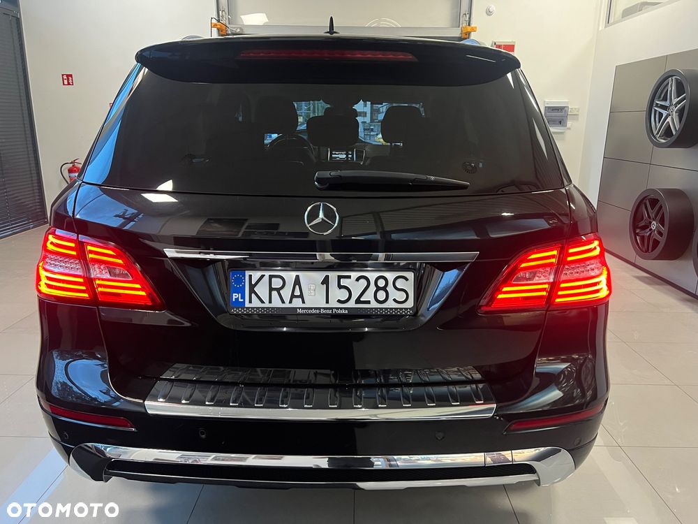 Mercedes-Benz ML 350 BlueTec 4-Matic - 6