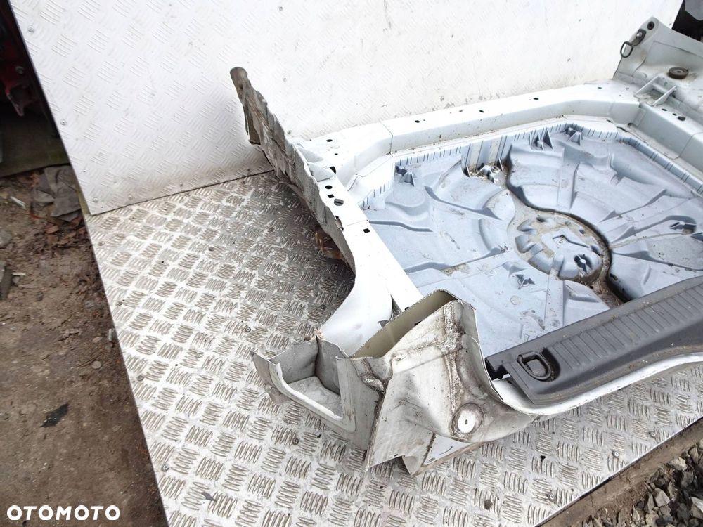 pas tylny wanna citroen c4 picasso ii ewpa 13-19 r. - 4