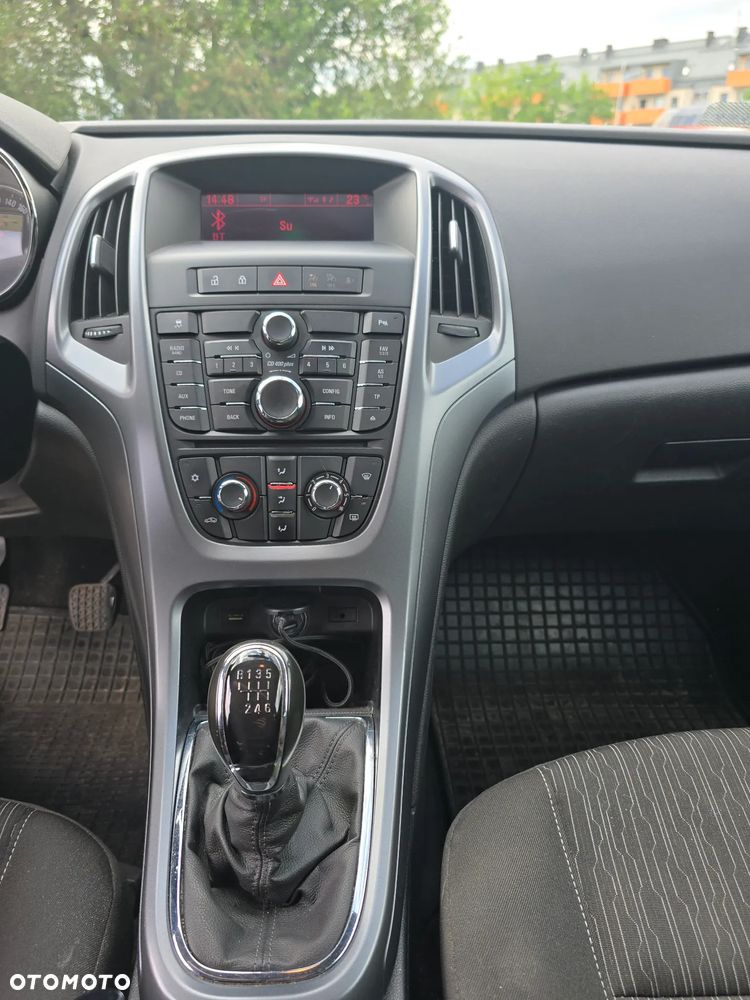 Opel Astra 1.4 T Enjoy EU6 - 14