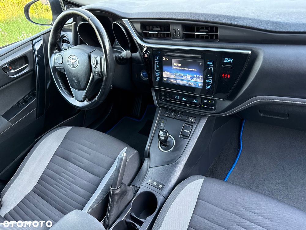 Toyota Auris - 15