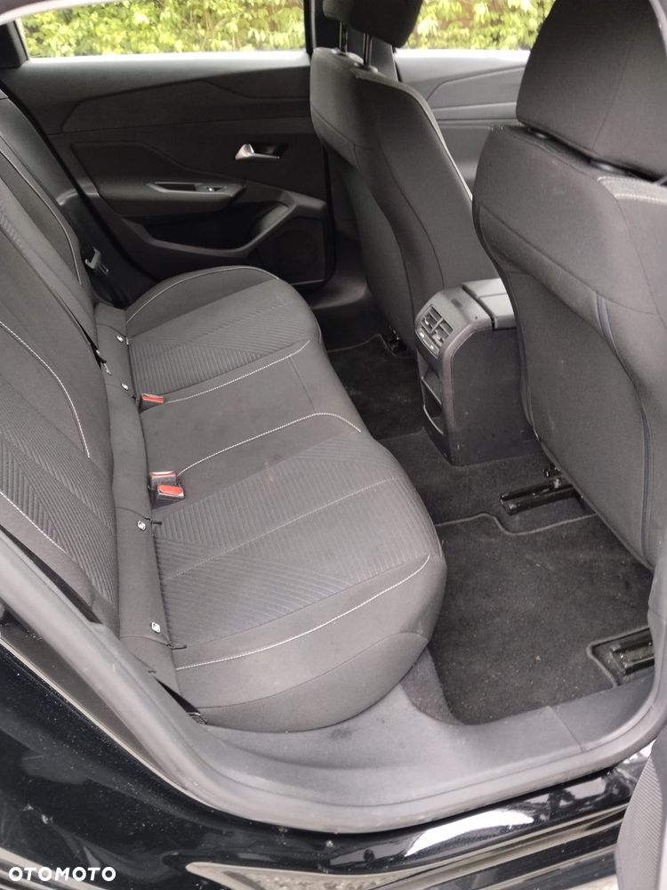 Peugeot 308 180 e-EAT8 GT - 14