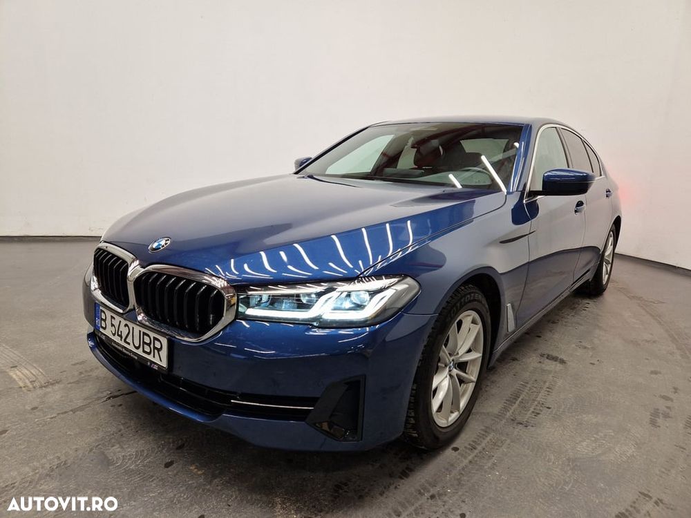 BMW Seria 5 520d xDrive AT - 2