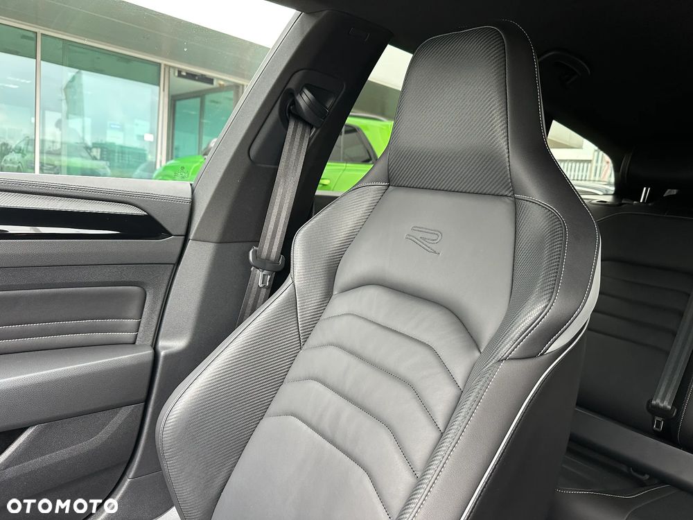 Volkswagen Arteon 2.0 TSI DSG R-Line - 38