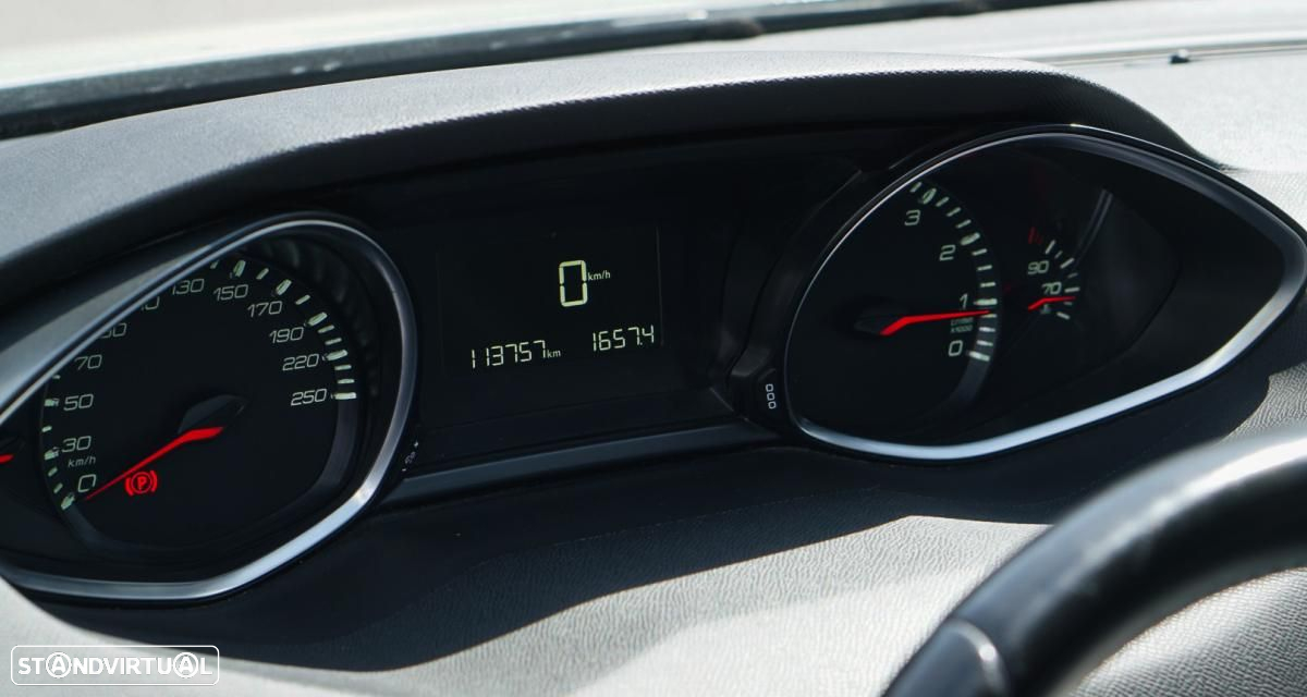 Peugeot 308 1.2 PureTech Style - 24