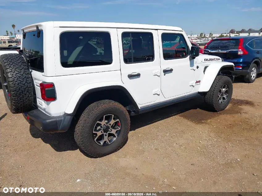 Jeep Wrangler - 4