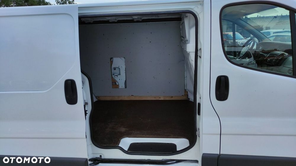 Renault Trafic - 7