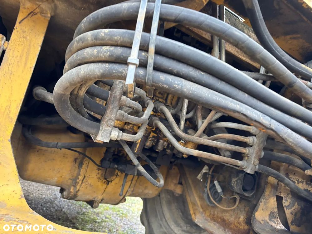 Caterpillar CAT 428C 2000rok pelna opcja 4x4 teleskop szczeka turbo - 17