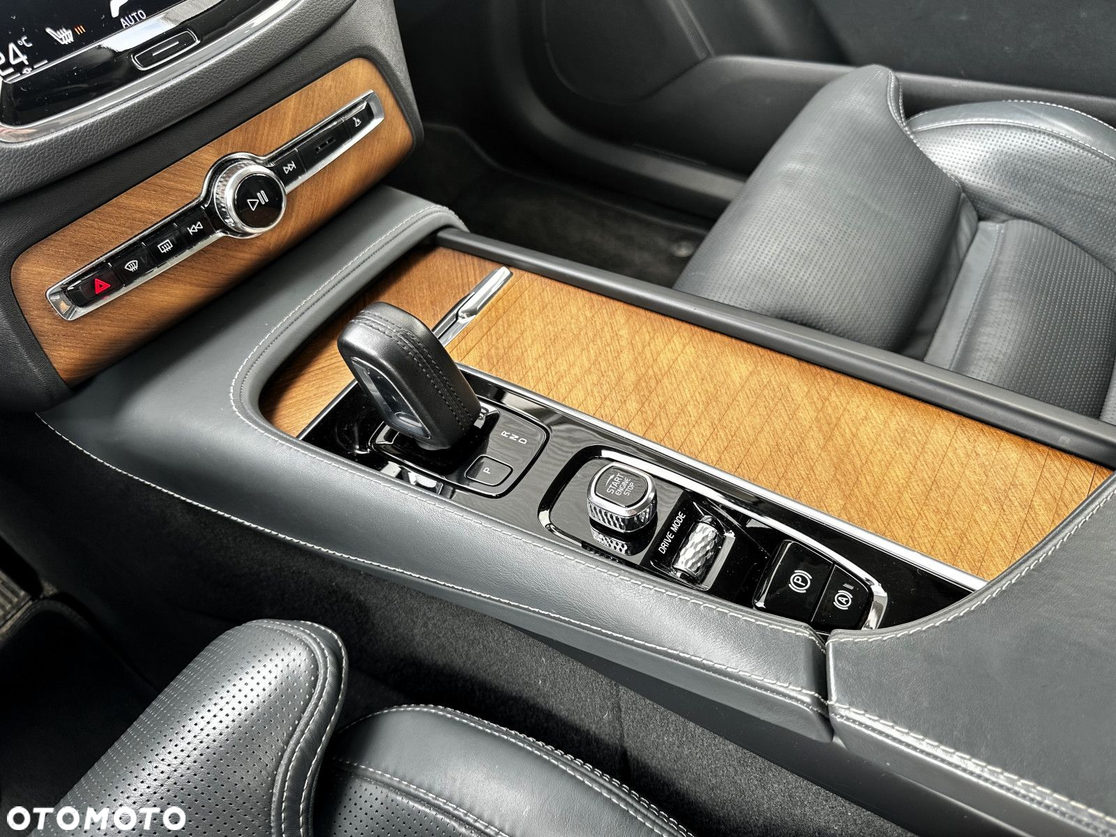 Volvo XC 90 - 33