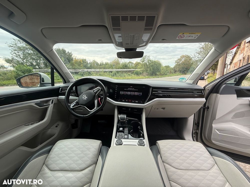 Volkswagen Touareg - 7