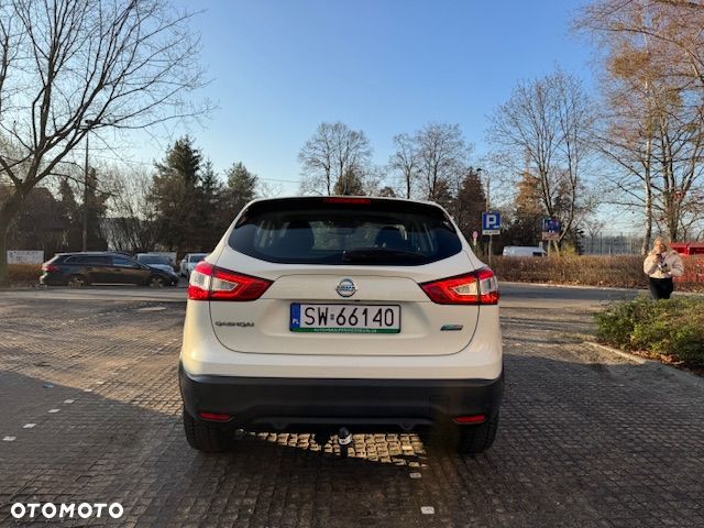 Nissan Qashqai 1.6 DCi Xtronic ACENTA - 6