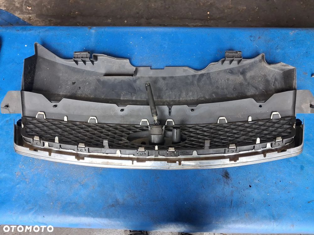 Grill atrapa zderzaka Ford Focus Mk2 przód zamek maski - 5