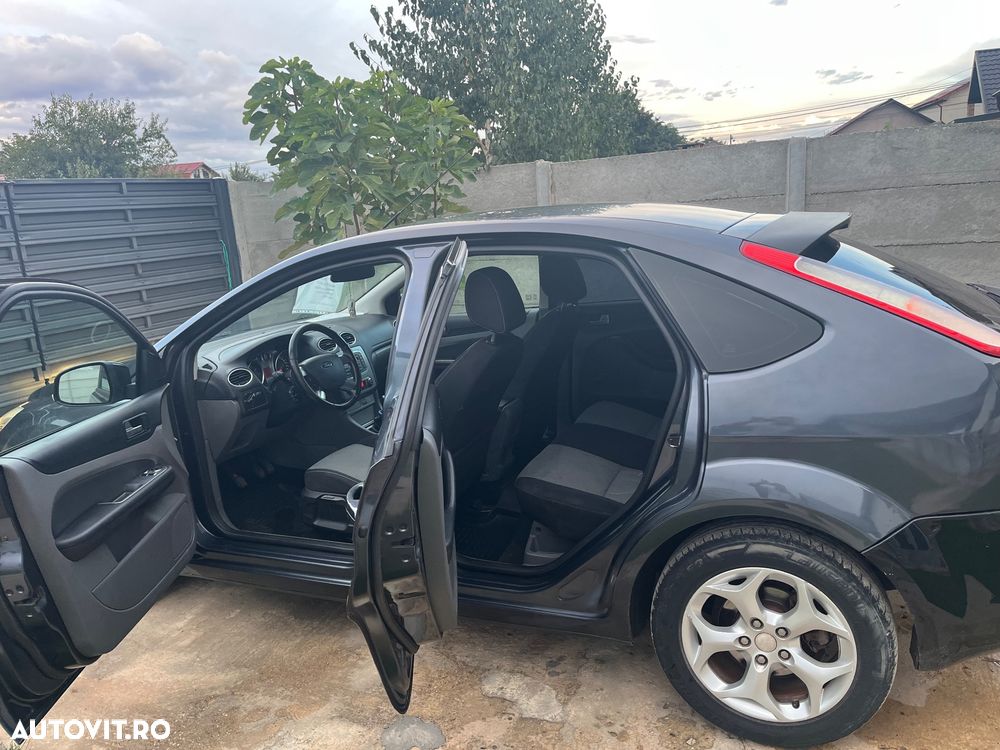Ford Focus - 5