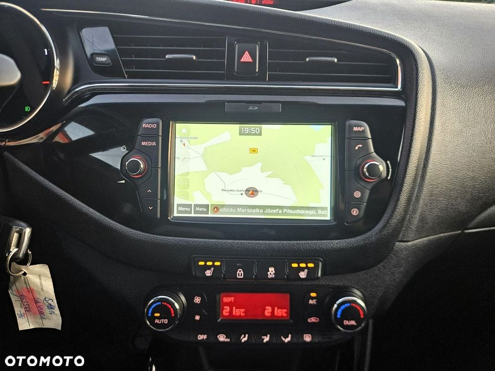 Kia Ceed 1.6 GDI ISG Dream-Team Edition - 29