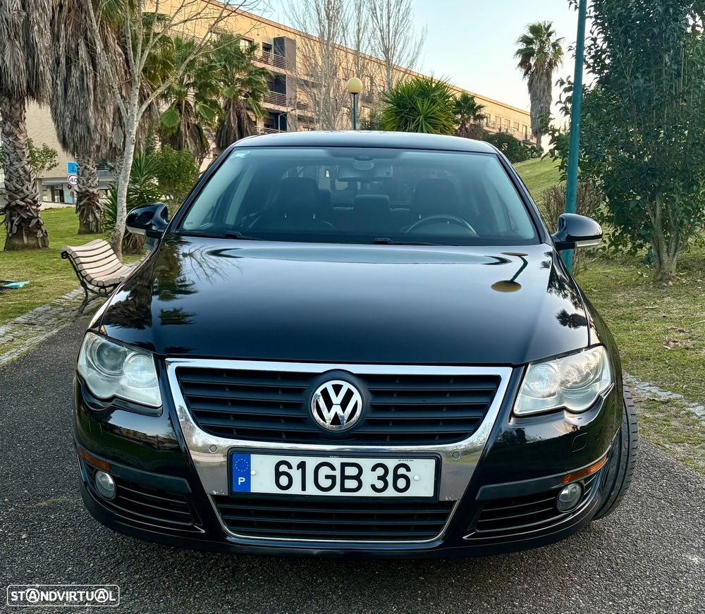 VW Passat 2.0 TDI Highline DSG - 2