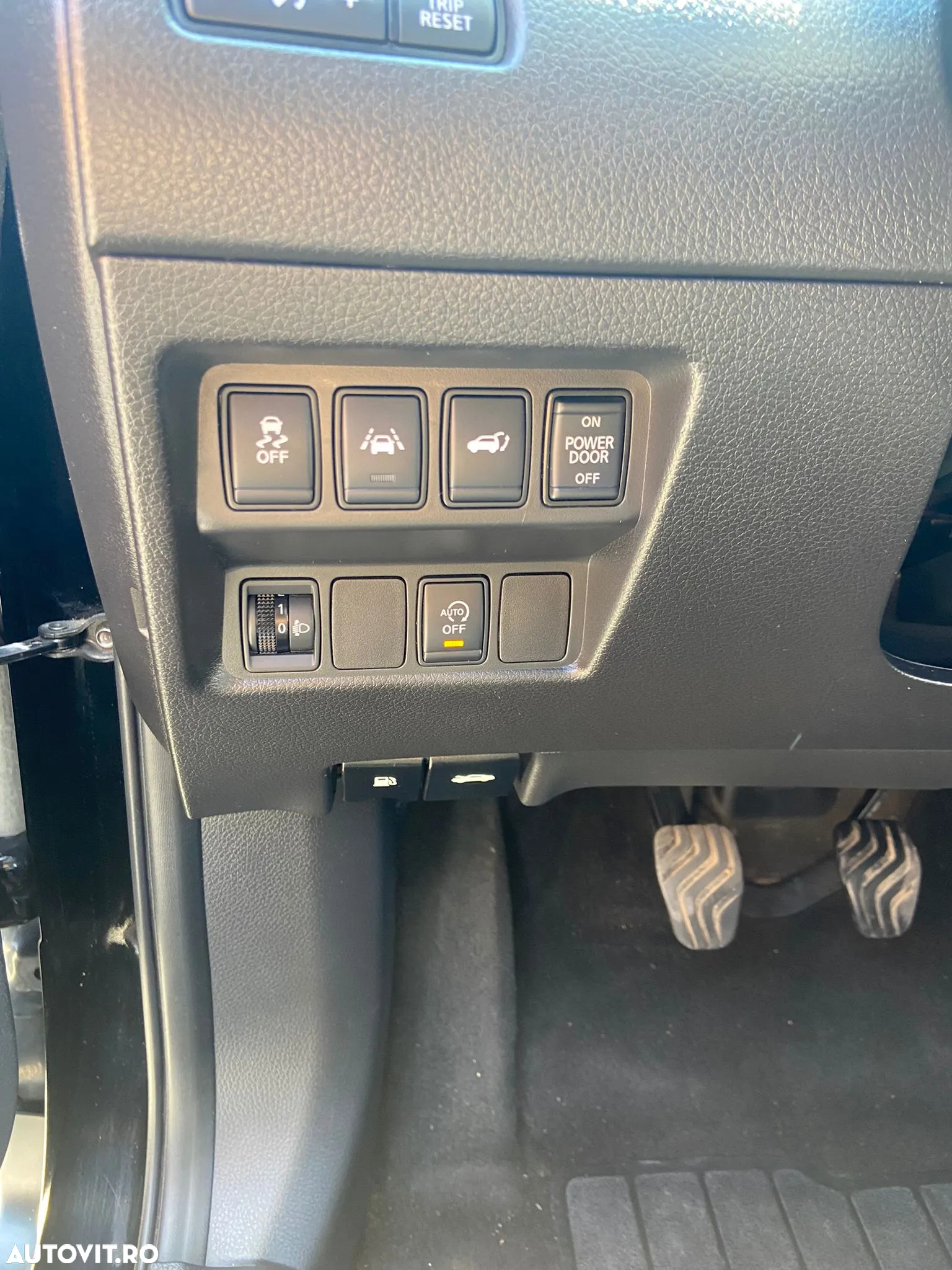 Nissan X-Trail 1.6L dCI Start/Stop Tekna - 9