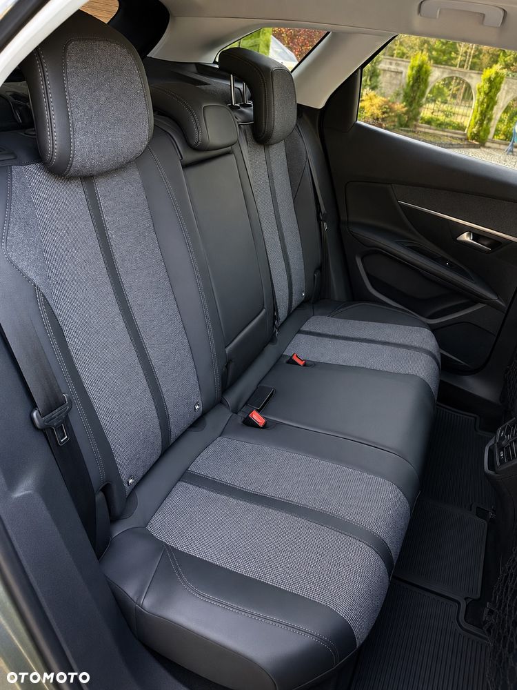 Peugeot 3008 1.6 BlueHDi Allure S&S EAT6 - 8